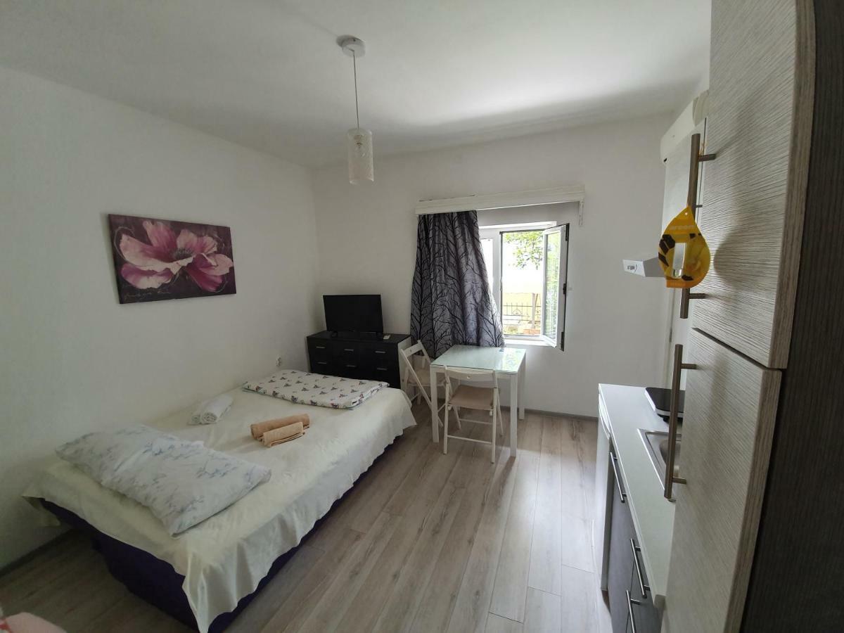 Studio Apartments Ilija Kotor Zewnętrze zdjęcie